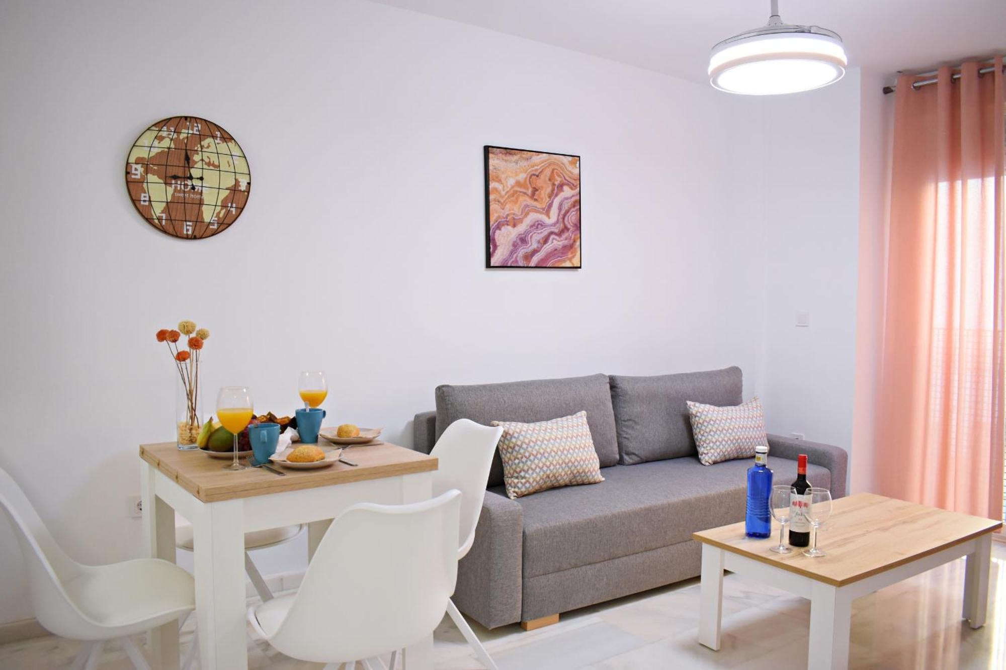 At La Isla Preciosos Cerca Del Centro De La Ciudad Y De La Playa Apartamento *