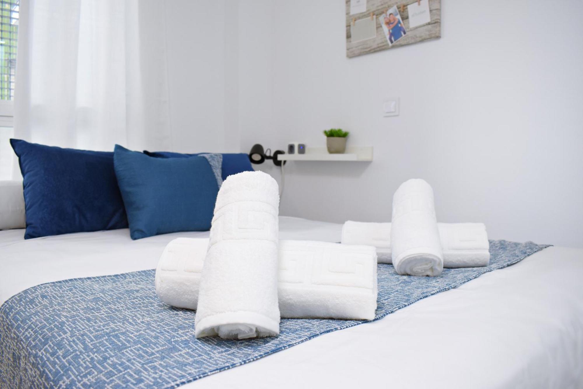 At La Isla Preciosos Cerca Del Centro De La Ciudad Y De La Playa Apartamento