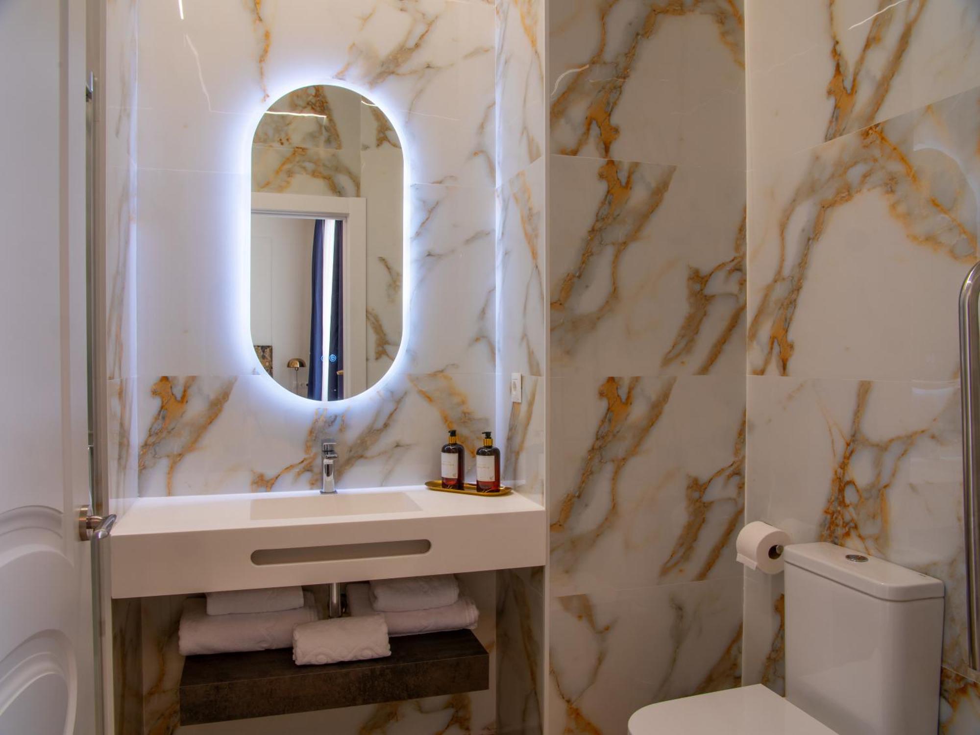 Pries Homes La Casa Azul Bed and breakfast *