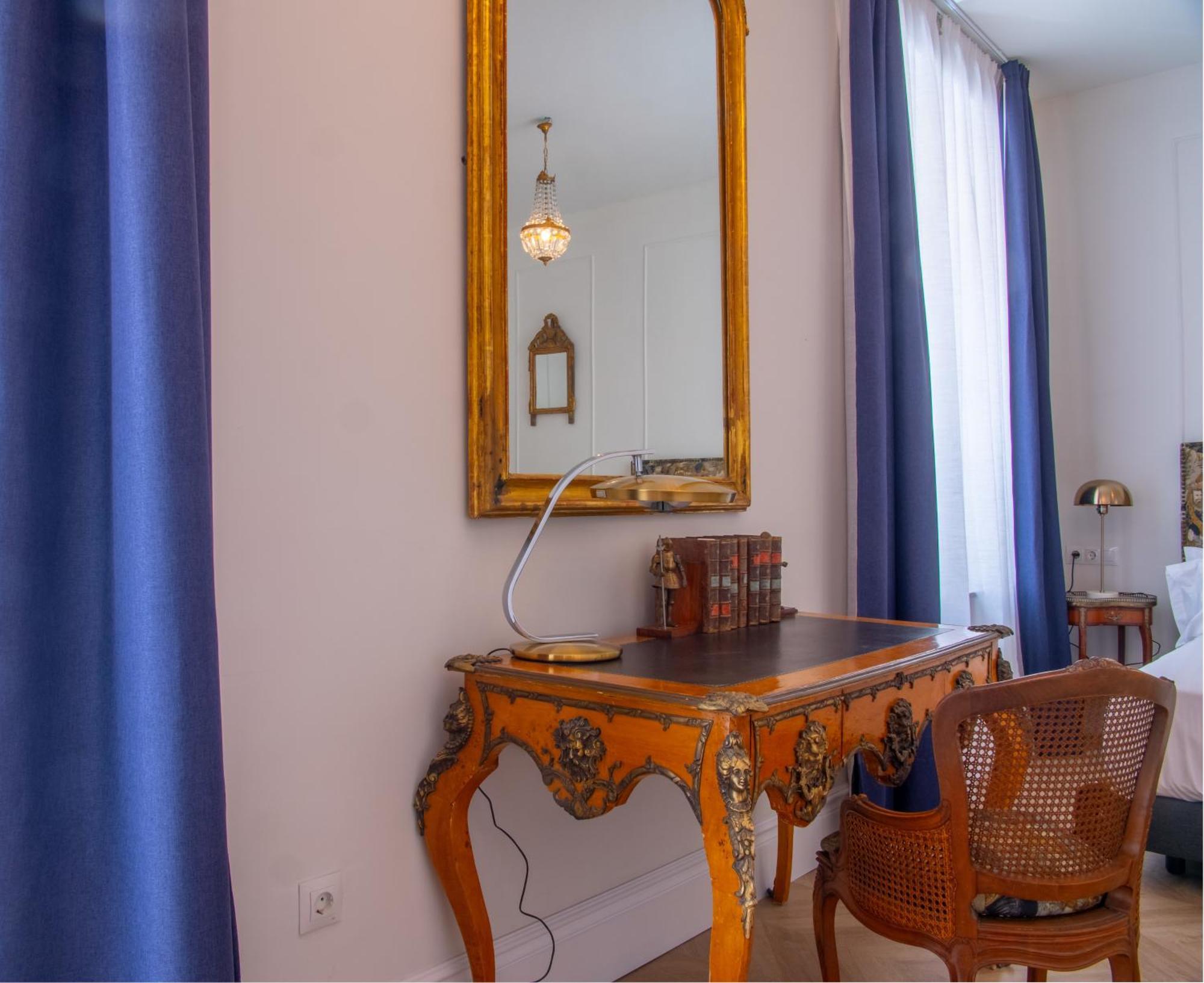 Pries Homes La Casa Azul