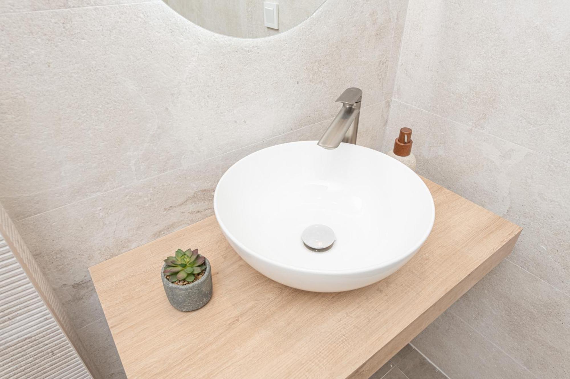 Wintowinrentals Goleta 0a Apartment *