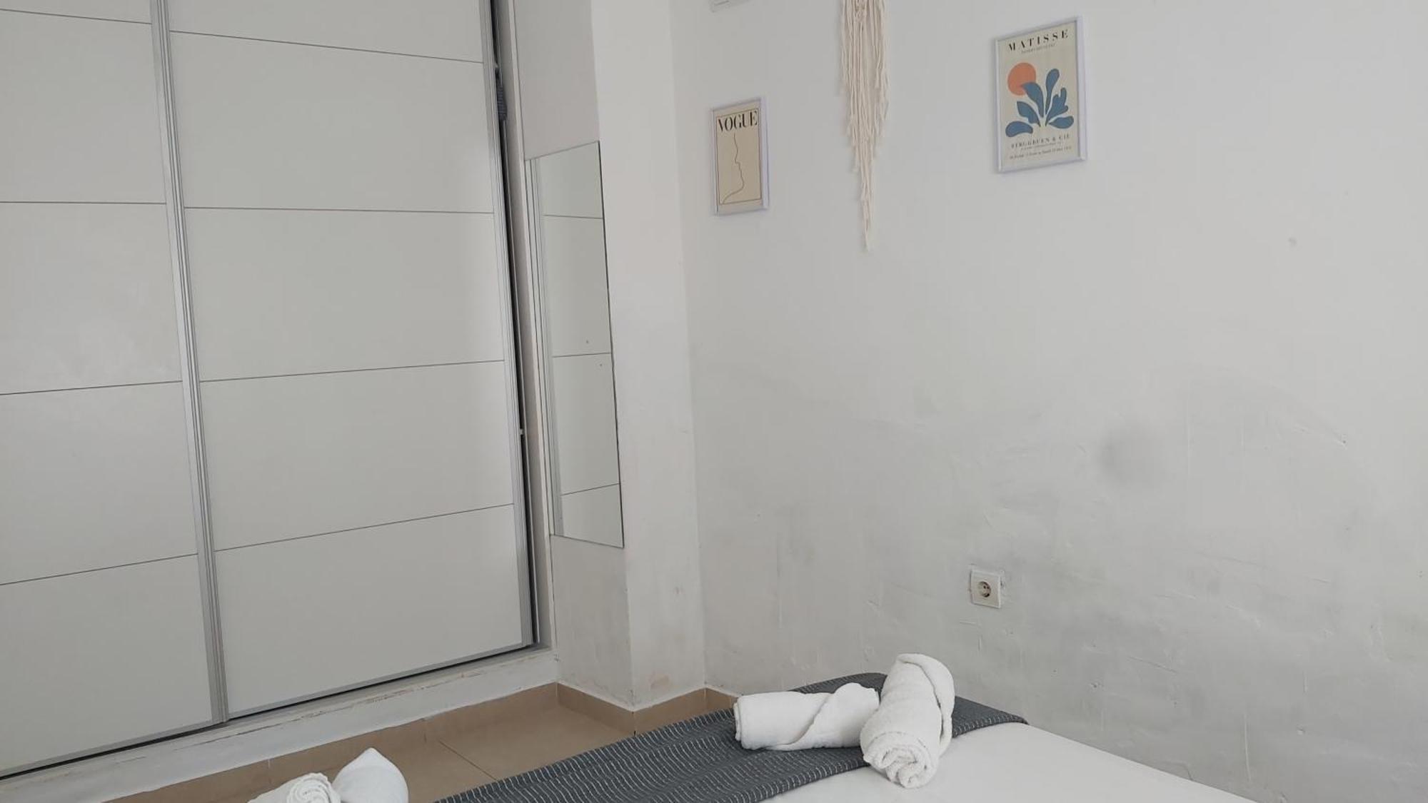 Del Parque Flats L'oasis Holiday home Malaga