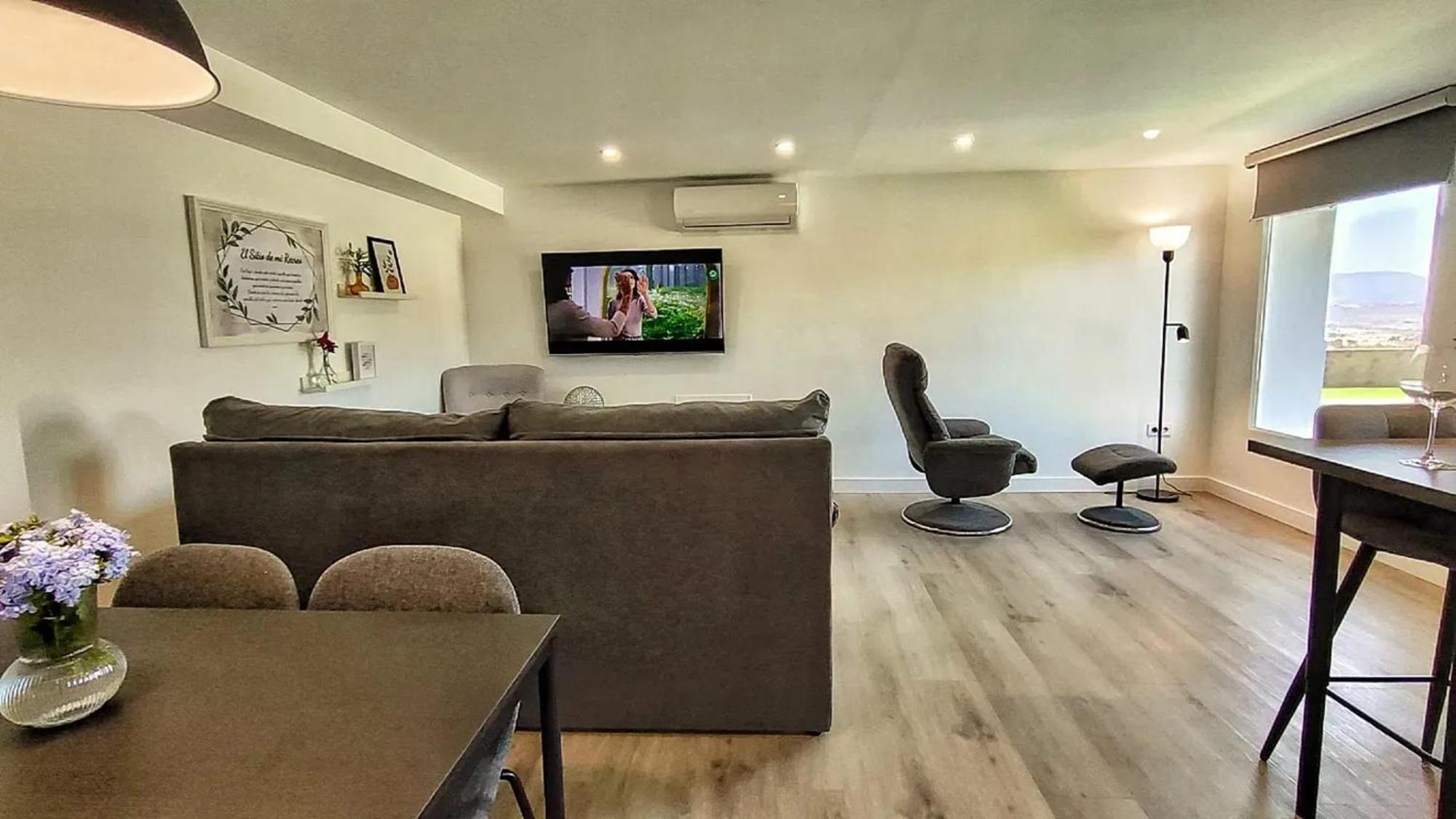 Charming In Prados 45 M² With Pool *