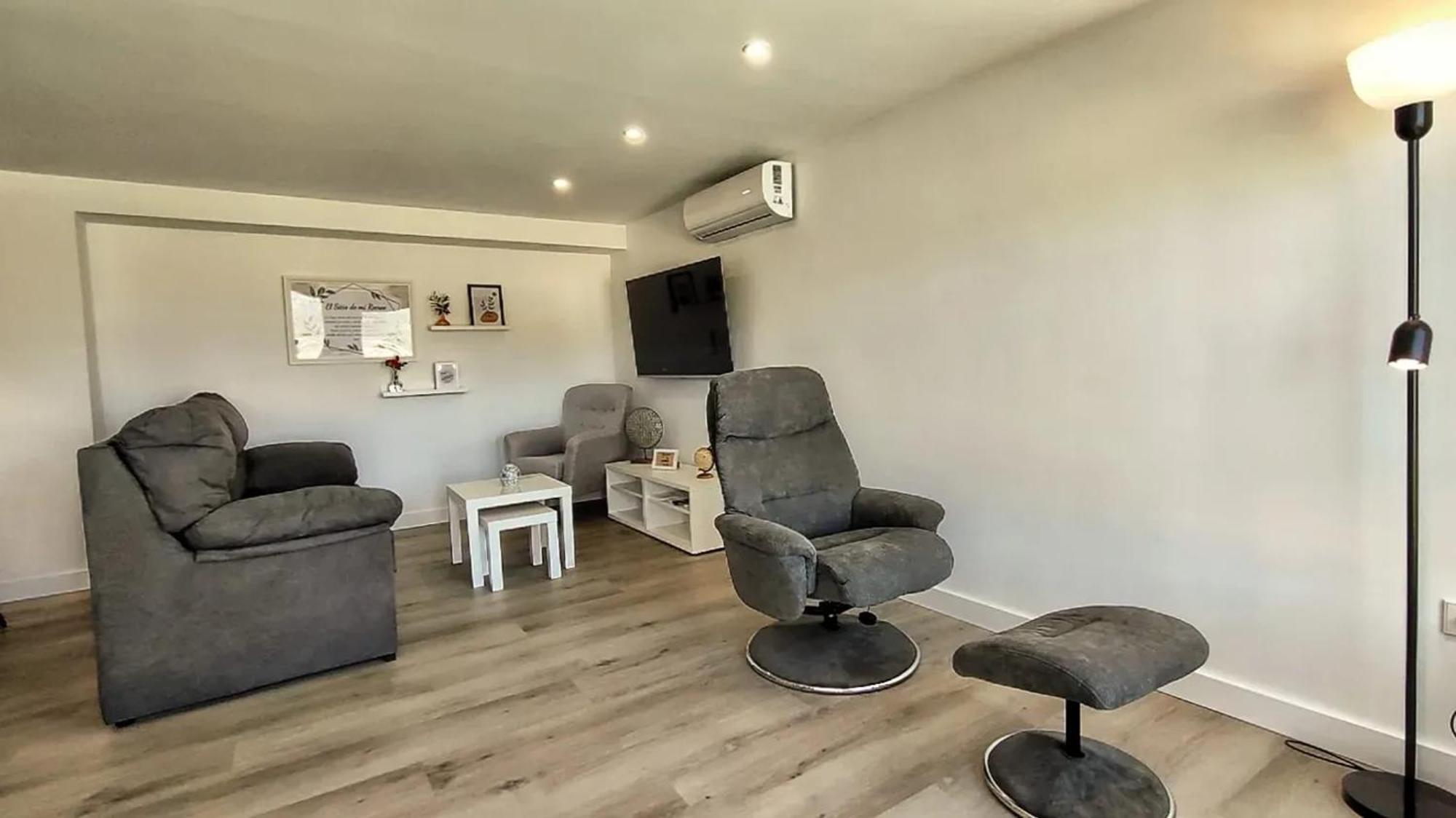 Charming In Prados 45 M² With Pool Apartamento