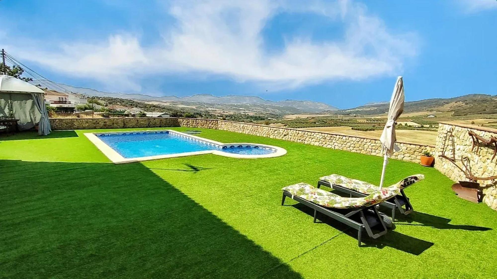 Charming In Prados 45 M² With Pool Málaga