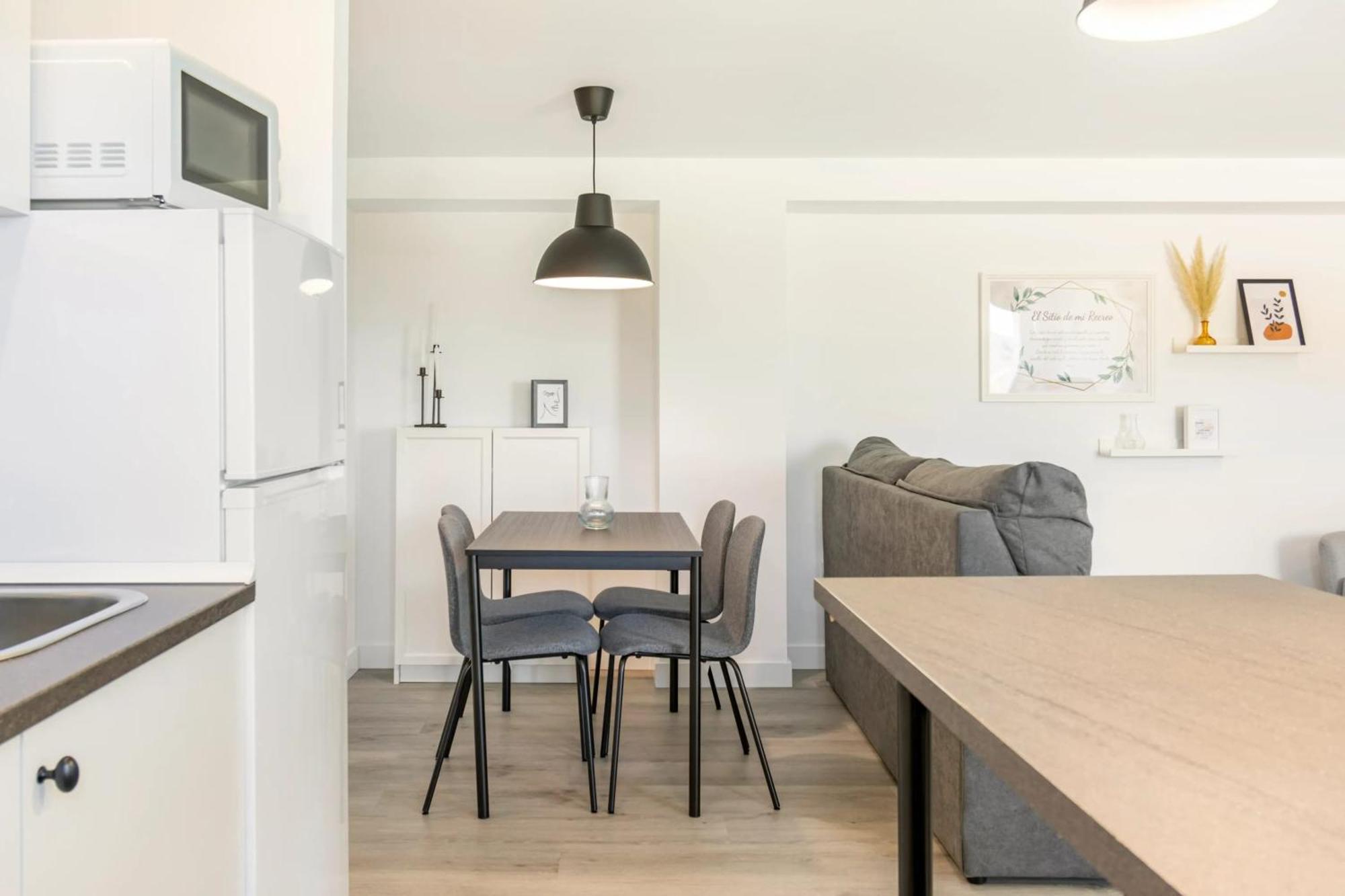 Charming In Prados 45 M² With Pool *