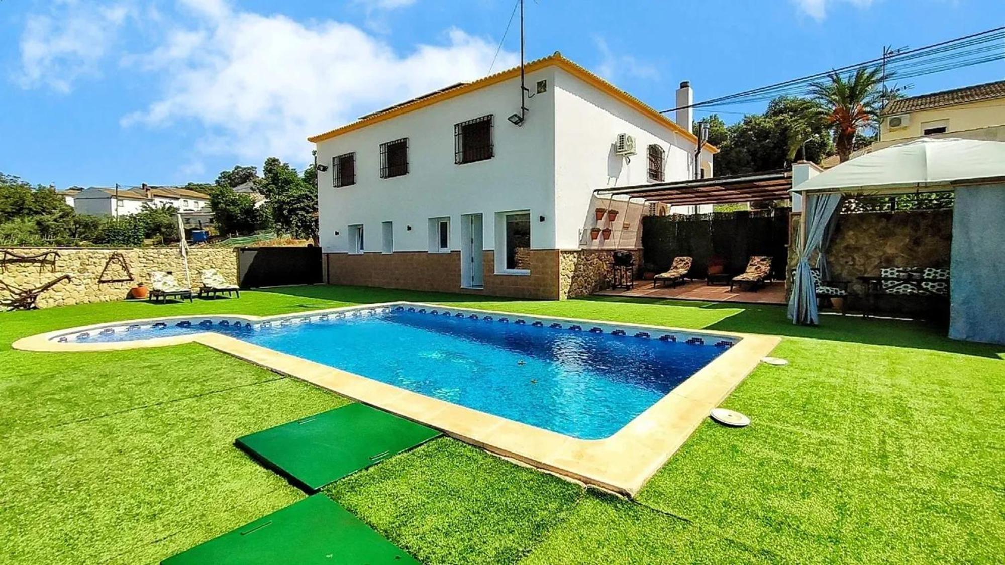 Charming In Prados 45 M² With Pool Málaga
