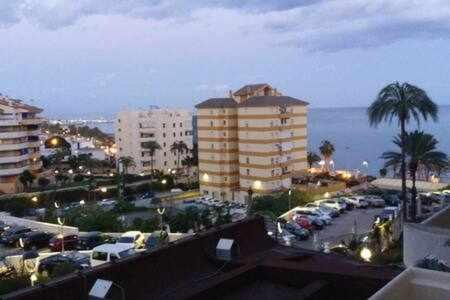 Santy Vacacional Benal Apartamento *