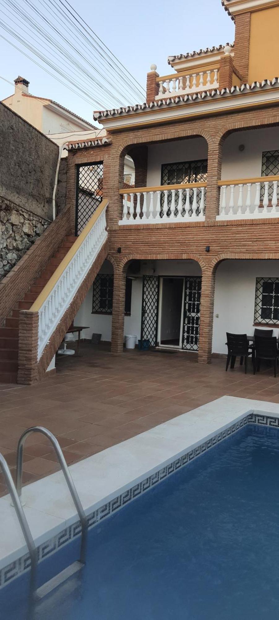 Apartment Uf House *