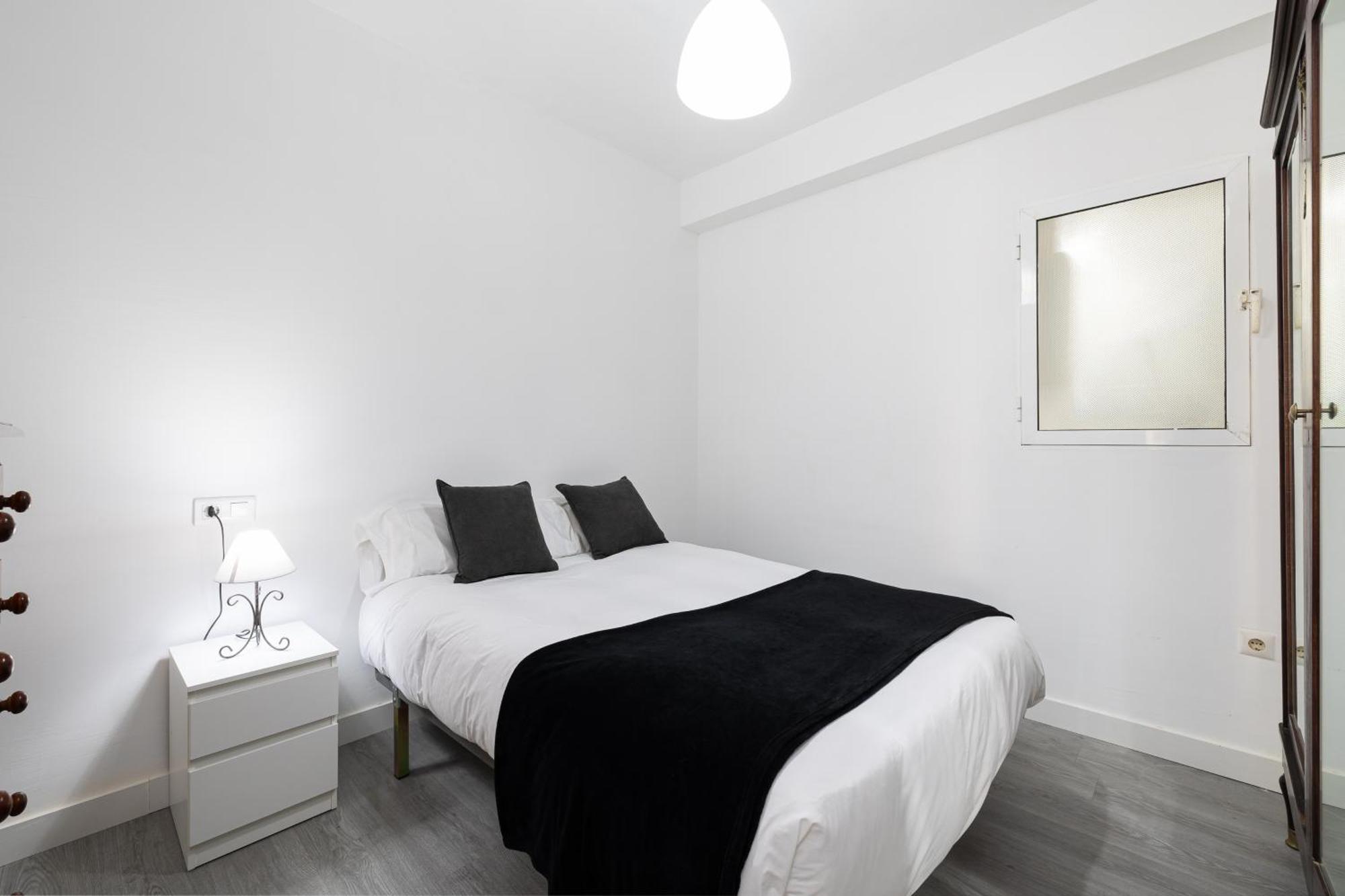H2m Marmoles 3 & 2 Banos Con Balcon Apartamento