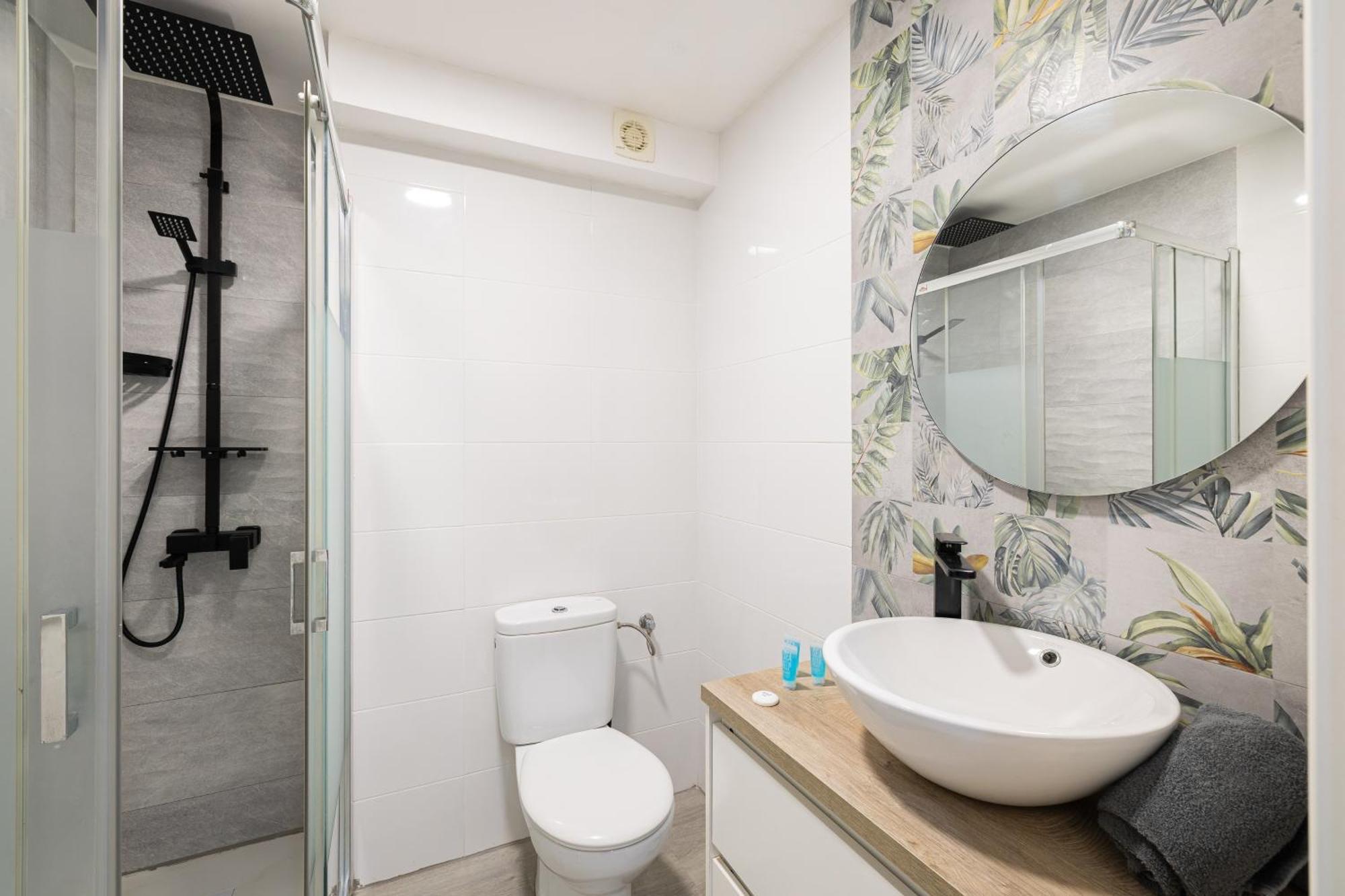 H2m Marmoles 3 & 2 Banos Con Balcon Apartamento Málaga