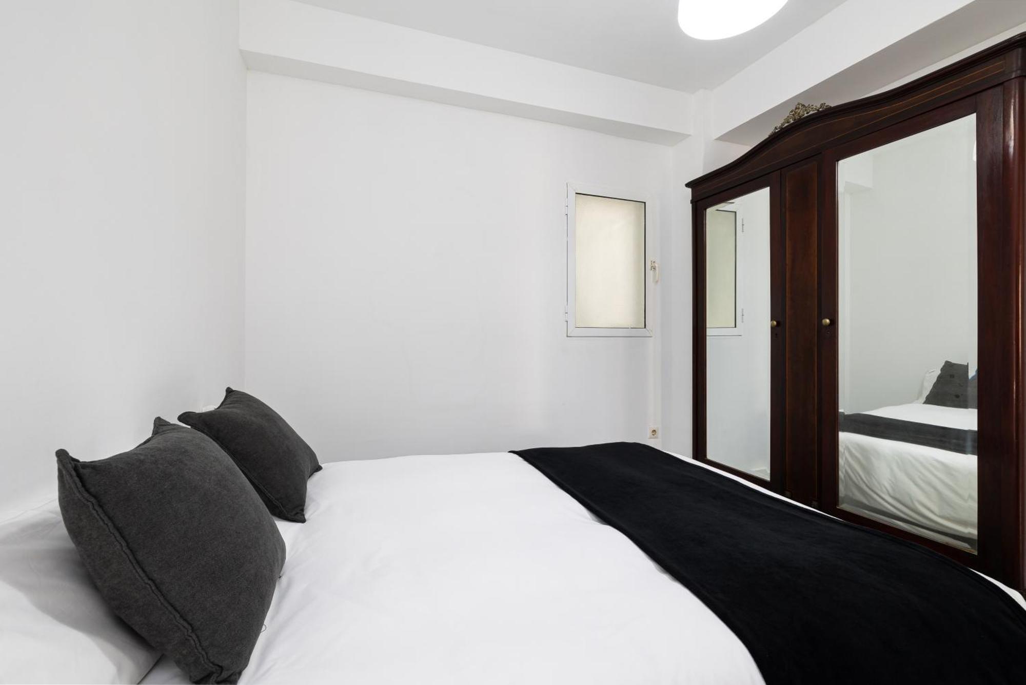 Apartamento H2m Marmoles 3 & 2 Banos Con Balcon Málaga