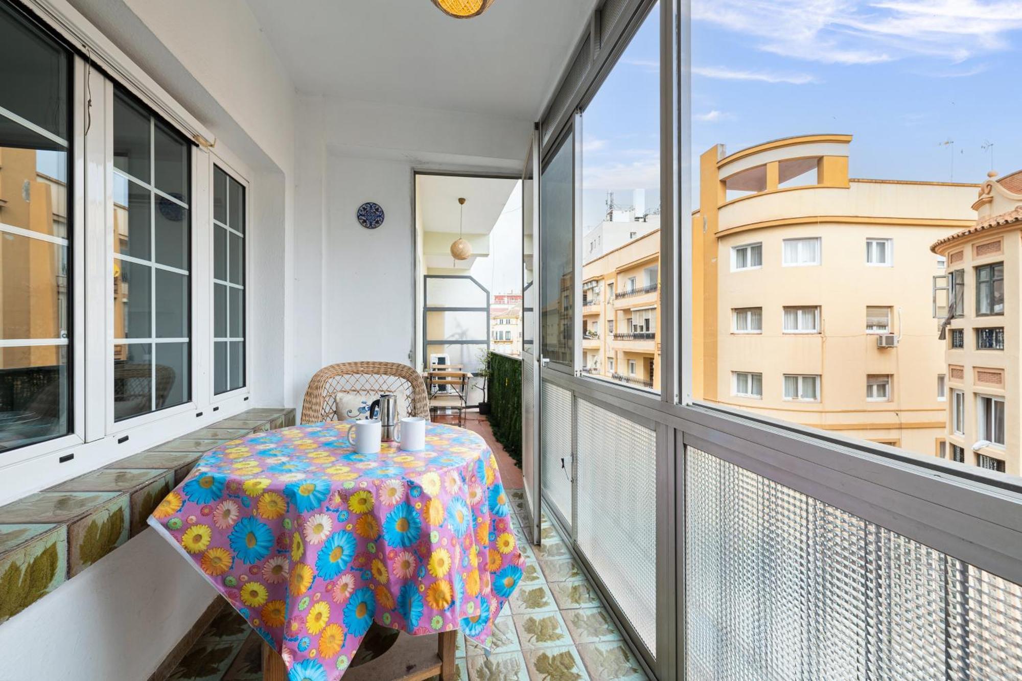 H2m Marmoles 3 & 2 Banos Con Balcon Apartamento Málaga