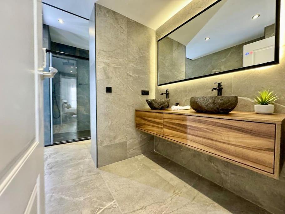 4bd Soho Luxe Retreat Terrace 2bh & Ac Málaga