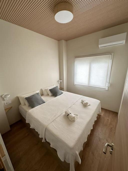 Apartamento Comfortable In Center With Private Parking Garage Málaga