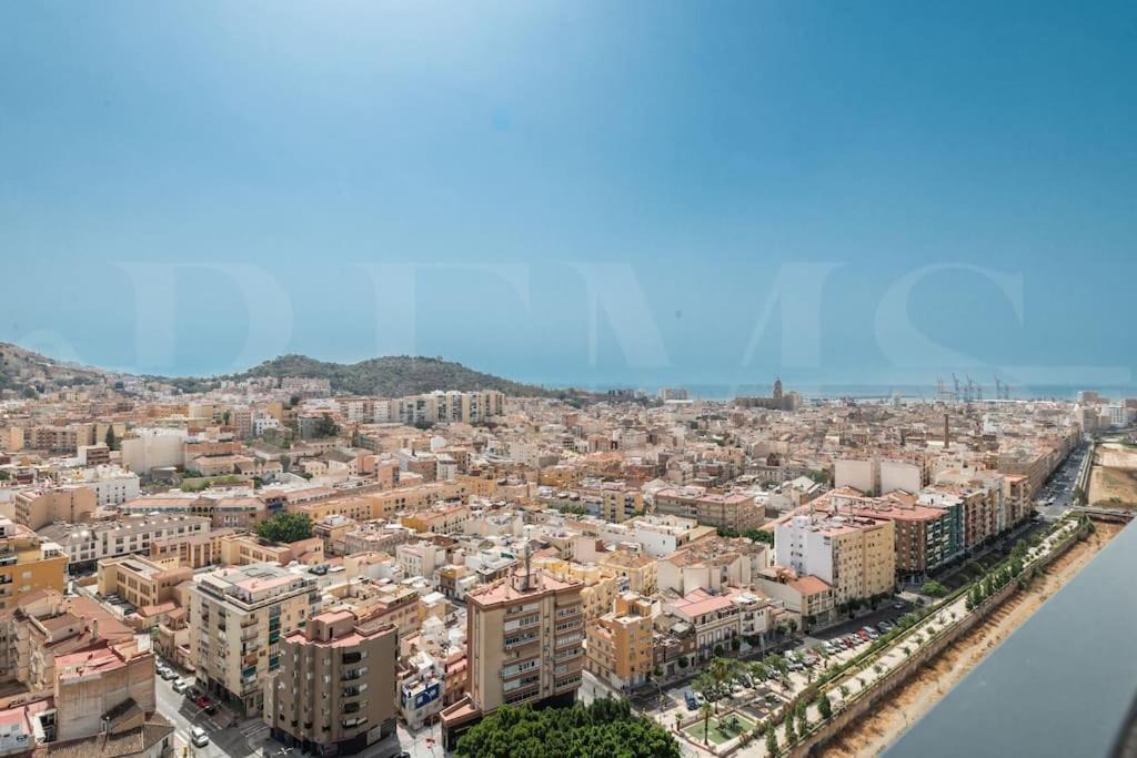 Apartamento Unique Views From The 21st Floor & Terrace By Rems Málaga