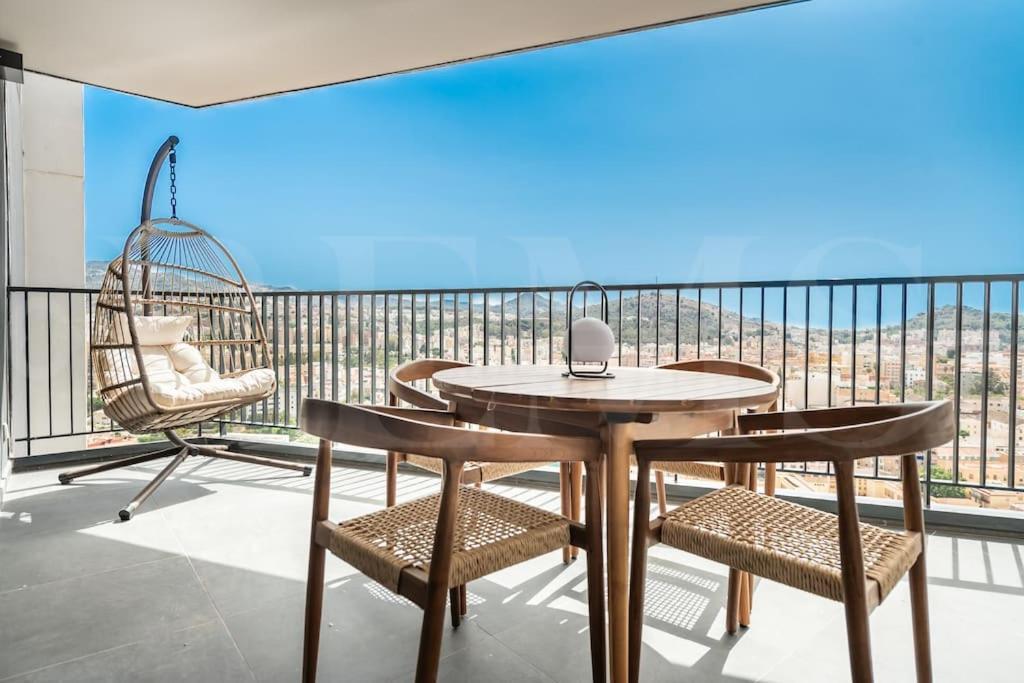 Unique Views From The 21st Floor & Terrace By Rems Apartamento