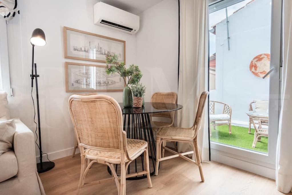 Apartamento With Cathedral View & Terrace By Rems *
