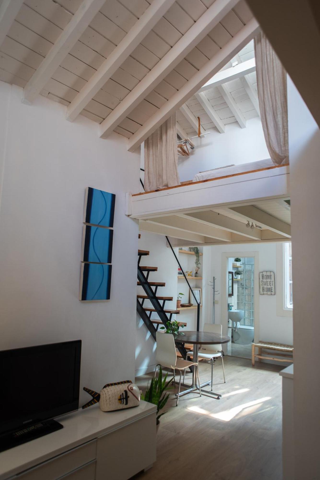 Apartamento Cozy & Quiet In The Center Málaga