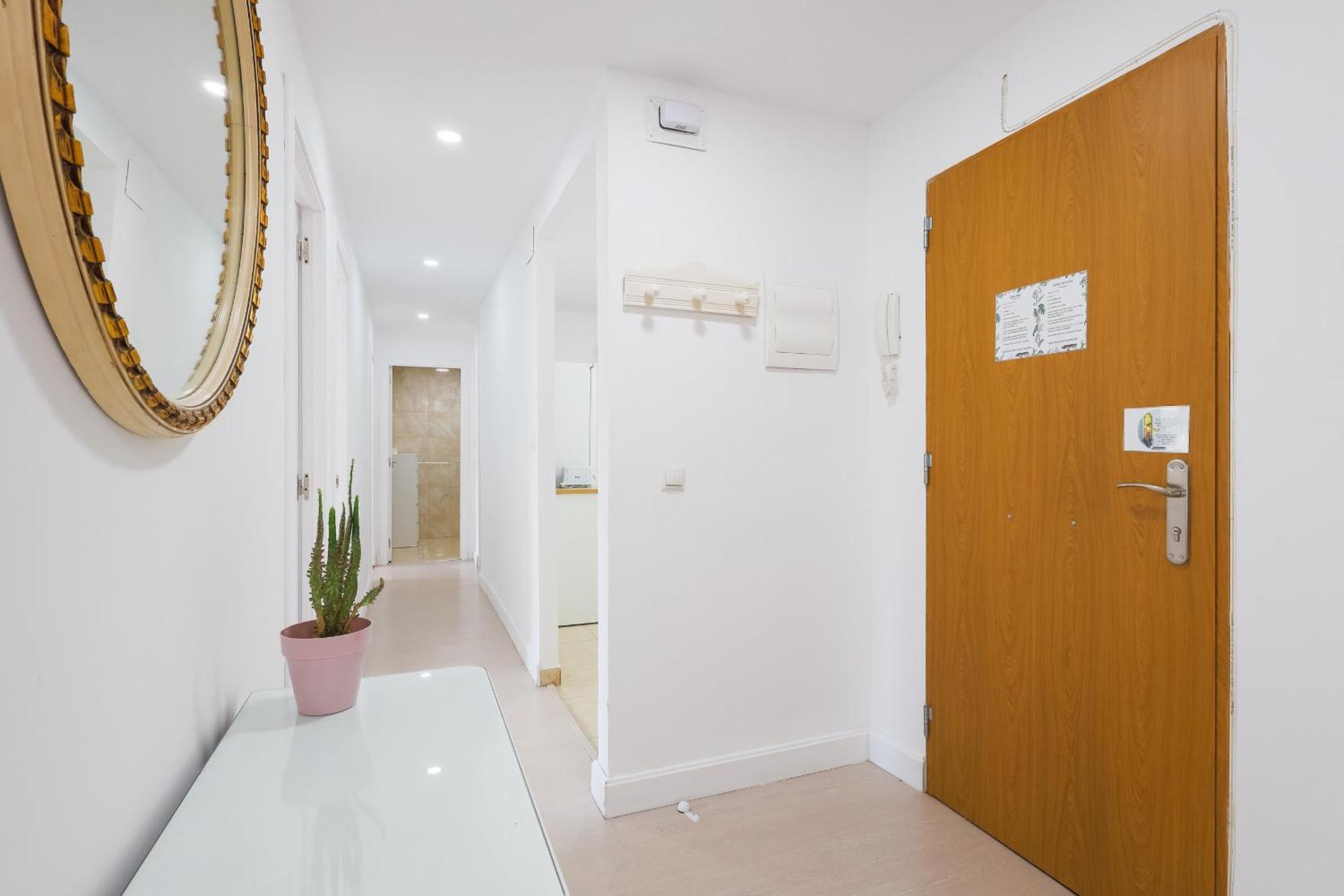 C34 Cosy 4 Bdr Close To Maria Zambrano Apartamento *