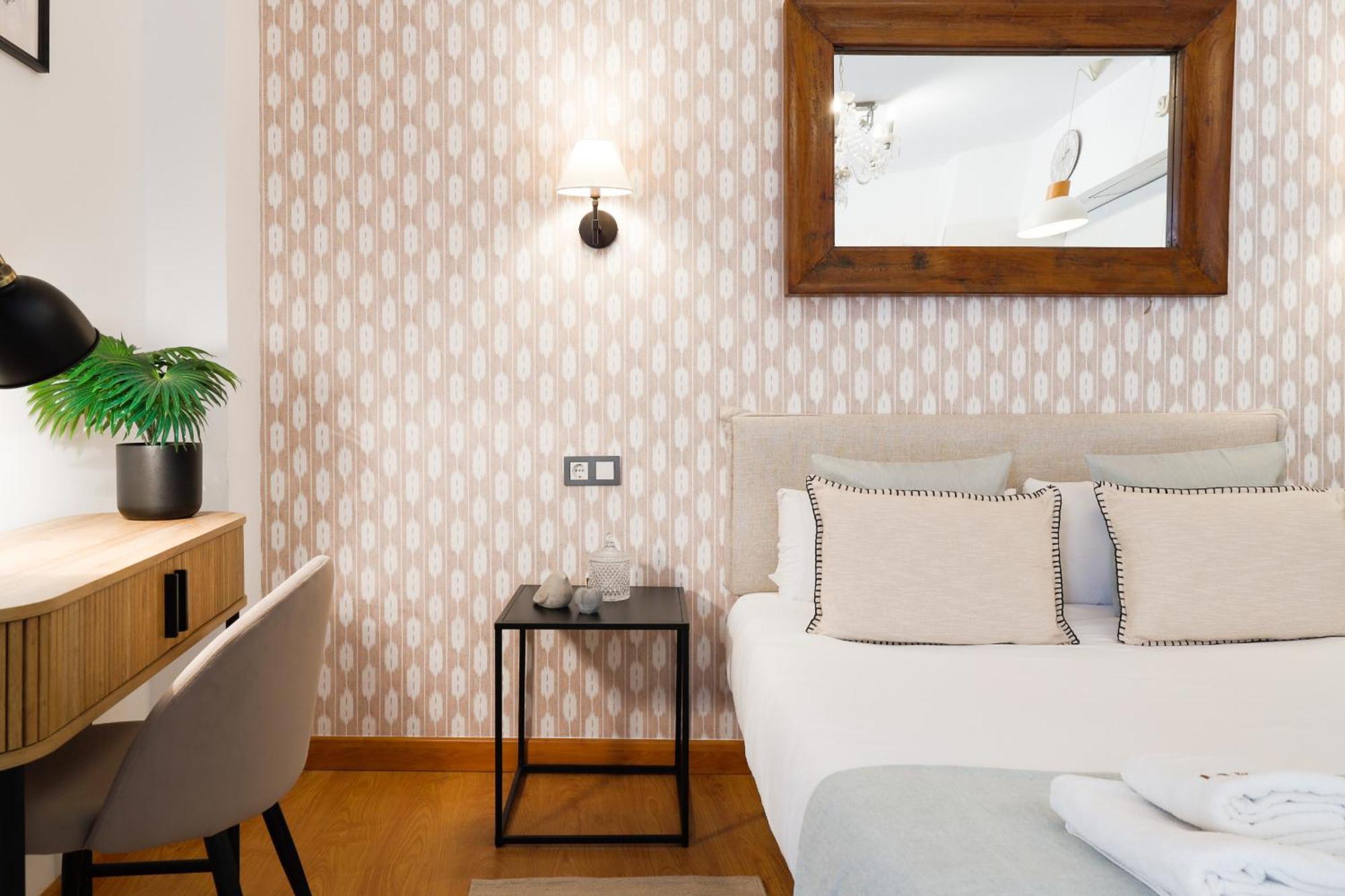 C15 - Charming Modern In The Centre Apartamento