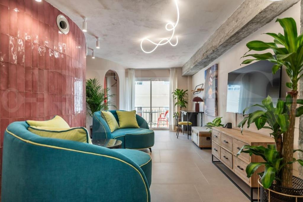 Apartamento Pop Art Gem With Paintings By Local Artist By Rems Málaga