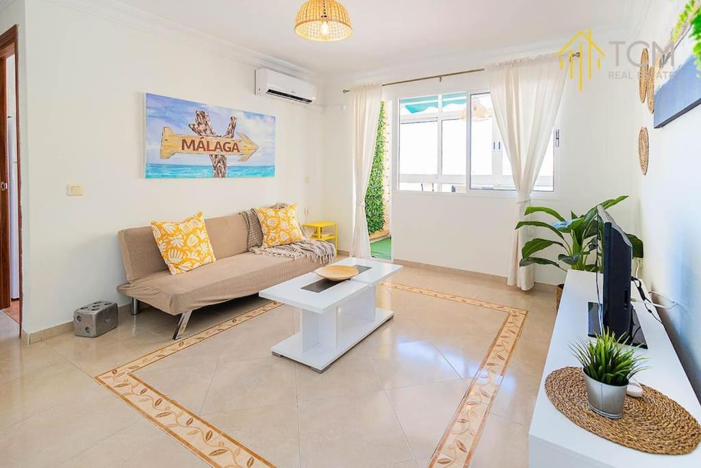 Piso Con Terraza Y Vistas * Málaga