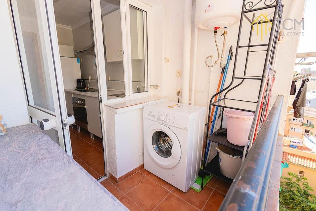 Piso Con Terraza Y Vistas * Málaga