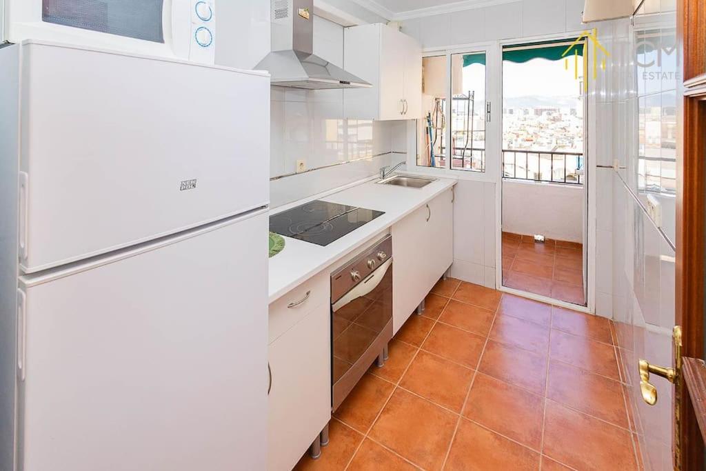 Piso Con Terraza Y Vistas * Málaga