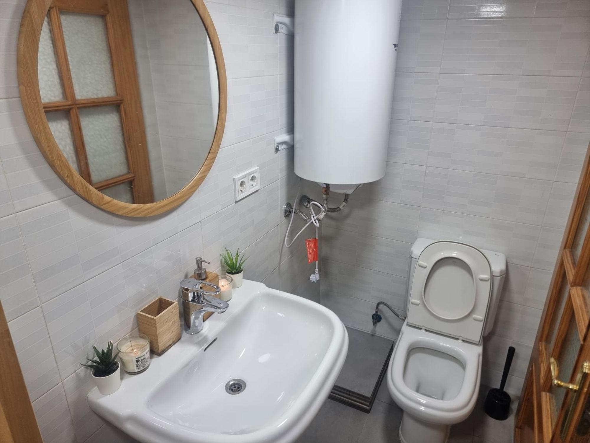 Apartment Near Airport Near Shopping Hubs Near City Centre Malaga