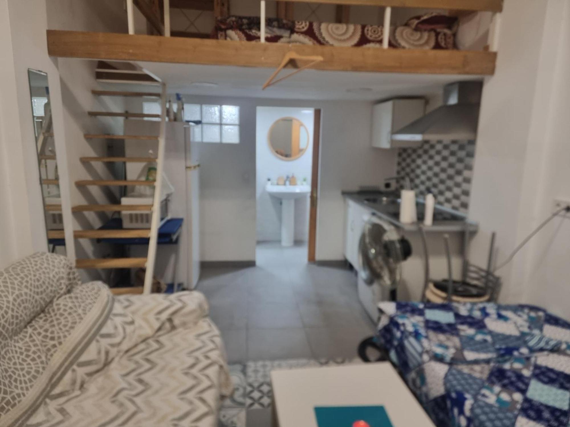 Near Airport Near Shopping Hubs Near City Centre Apartment