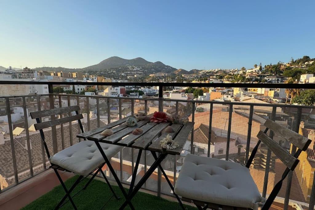 Charming With Mountain Views Malaga