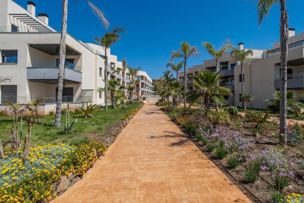 1º Linea De Playa Con Piscina Panoramica & Parking Apartamento