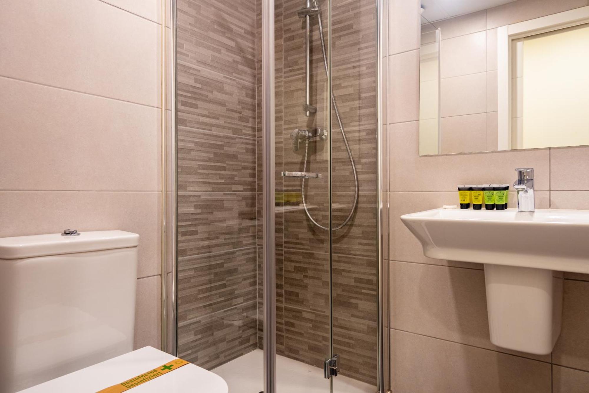 Apartamento With Pool-2bedrooms 2bathrooms-malaga *