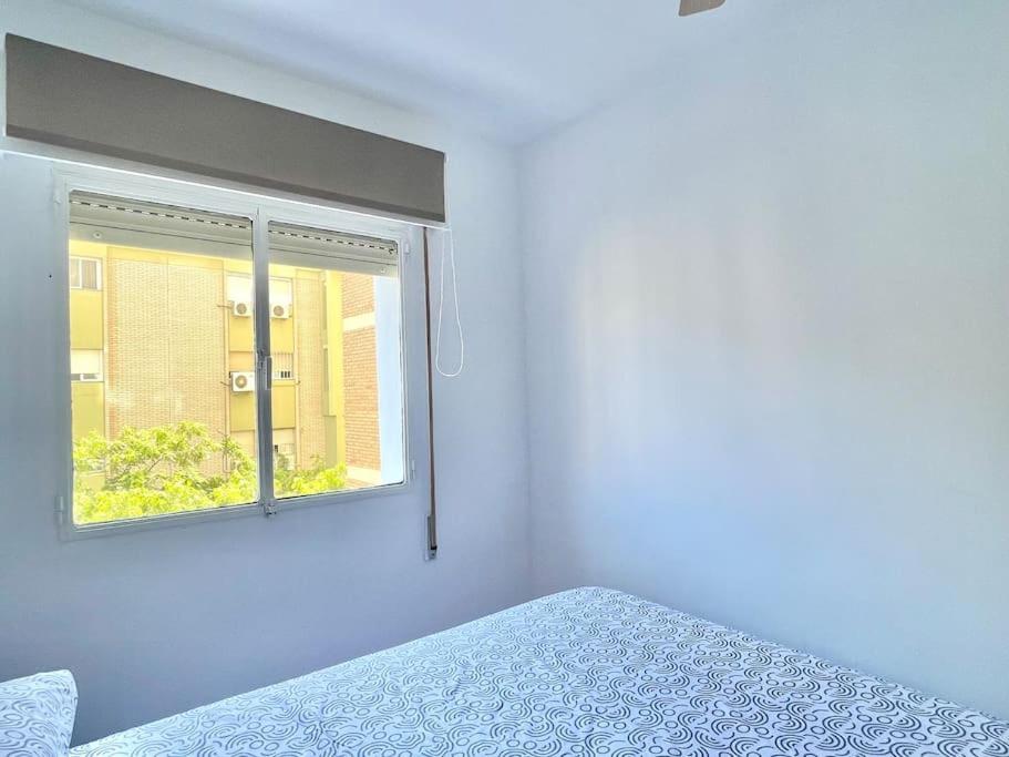3 Habitaciones, Terraza Y A 200 Metros De La Playa Apartamento *
