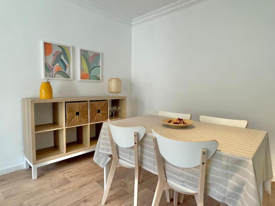 Apartamento 3 Habitaciones, Terraza Y A 200 Metros De La Playa *