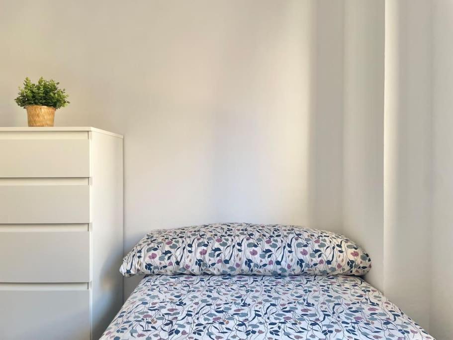 Apartamento 3 Habitaciones, Terraza Y A 200 Metros De La Playa *