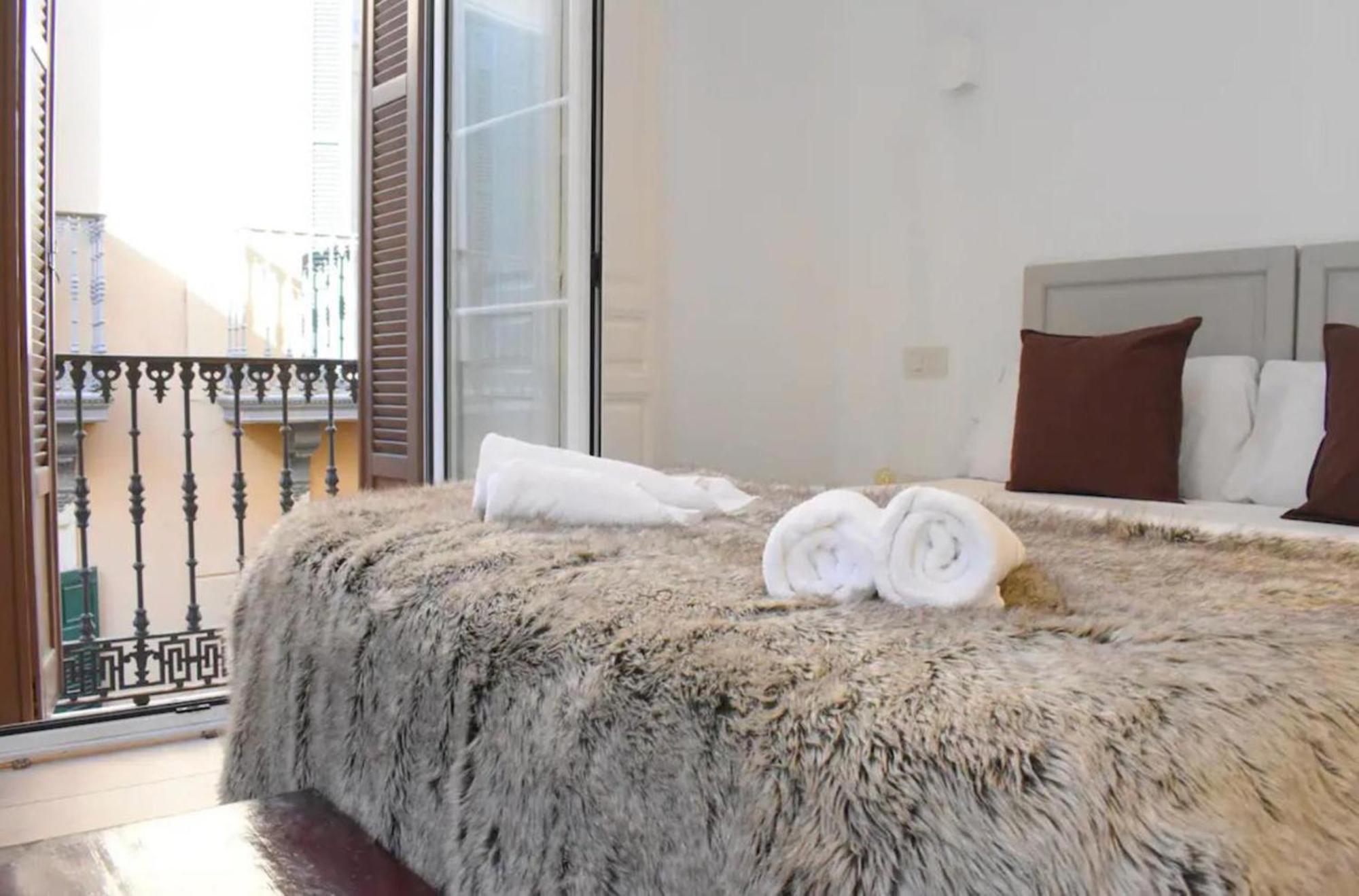 Holidays2malaga Azucena Central French Balcony