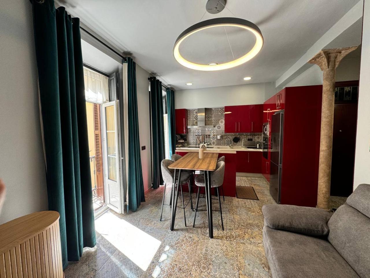 Alma De Malaga 2Br Stay With Art History & Comfort In The Heart Of The City Apartment *