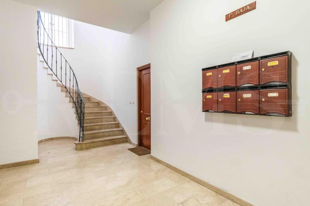 Apartamento Classic Near Plaza De La Merced By Rems