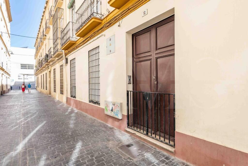 Classic Near Plaza De La Merced By Rems
