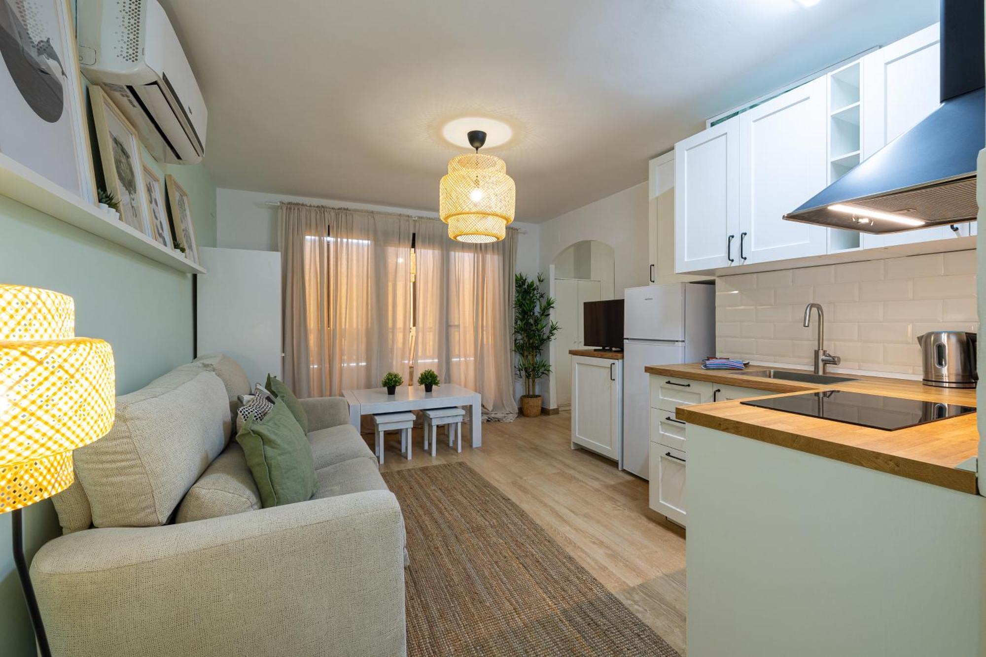 Apartamento Holidays2malaga Guindos 500 Mts From And Promenade *