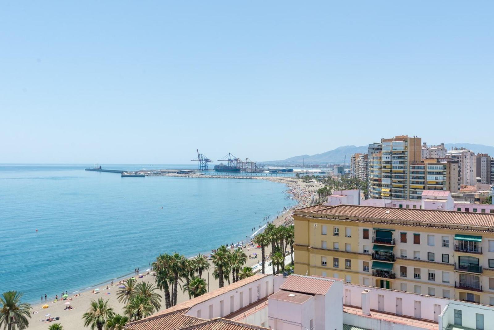 Mg - Ocean Views In With Parking Included