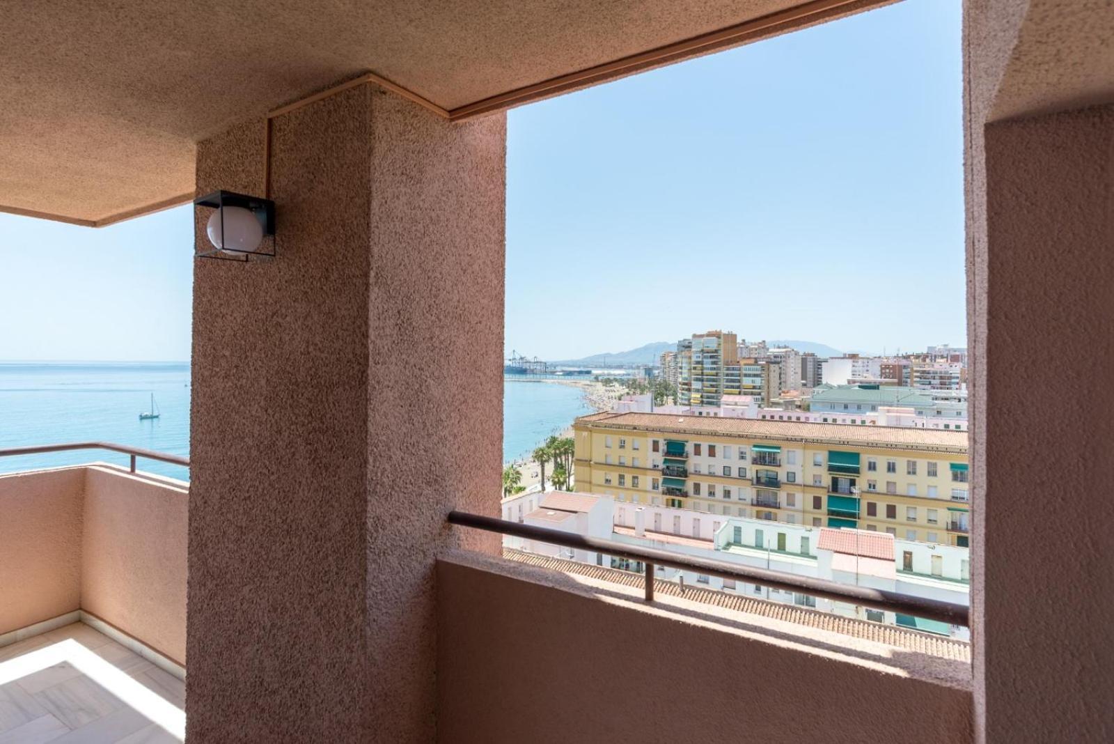 Mg - Ocean Views In With Parking Included * Malaga