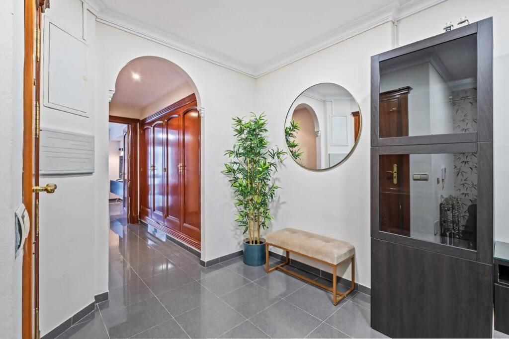 Piso En Atarazanas Apartment Malaga