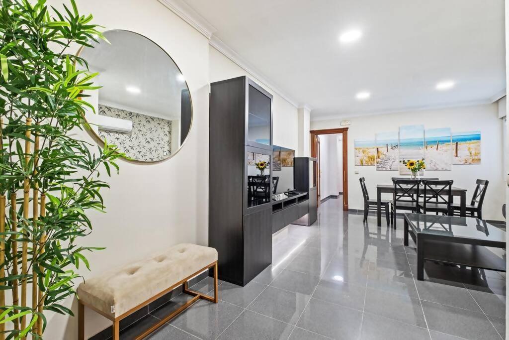 Piso En Atarazanas Apartment Malaga