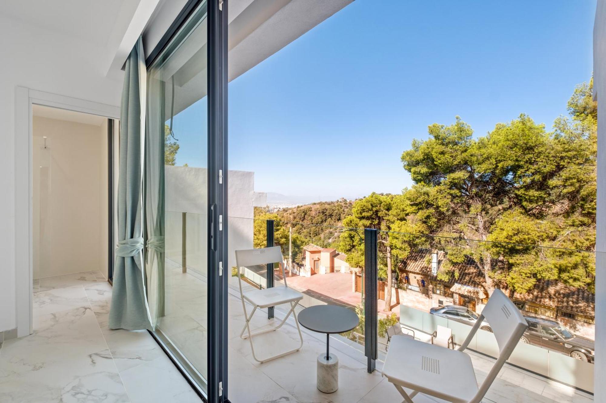 Pinares De San Anton, Malaga, With Sea, City And Mountain Views Villa