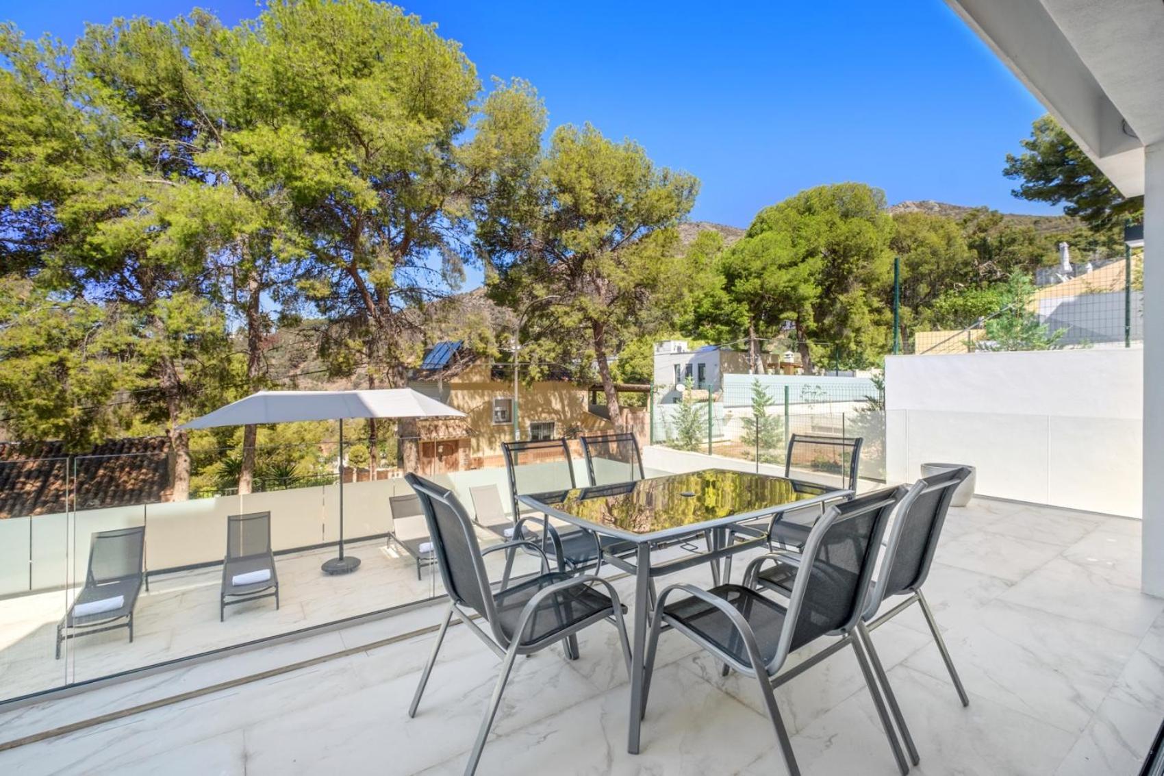 Pinares De San Anton, Malaga, With Sea, City And Mountain Views Malaga