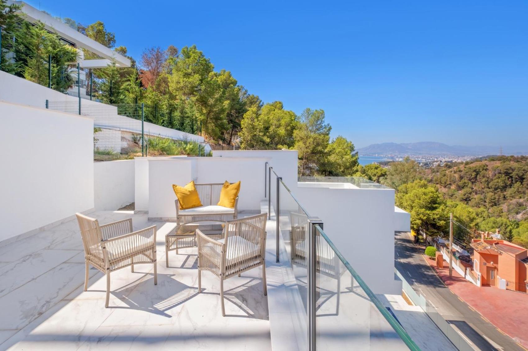 Villa Pinares De San Anton, Malaga, With Sea, City And Mountain Views *