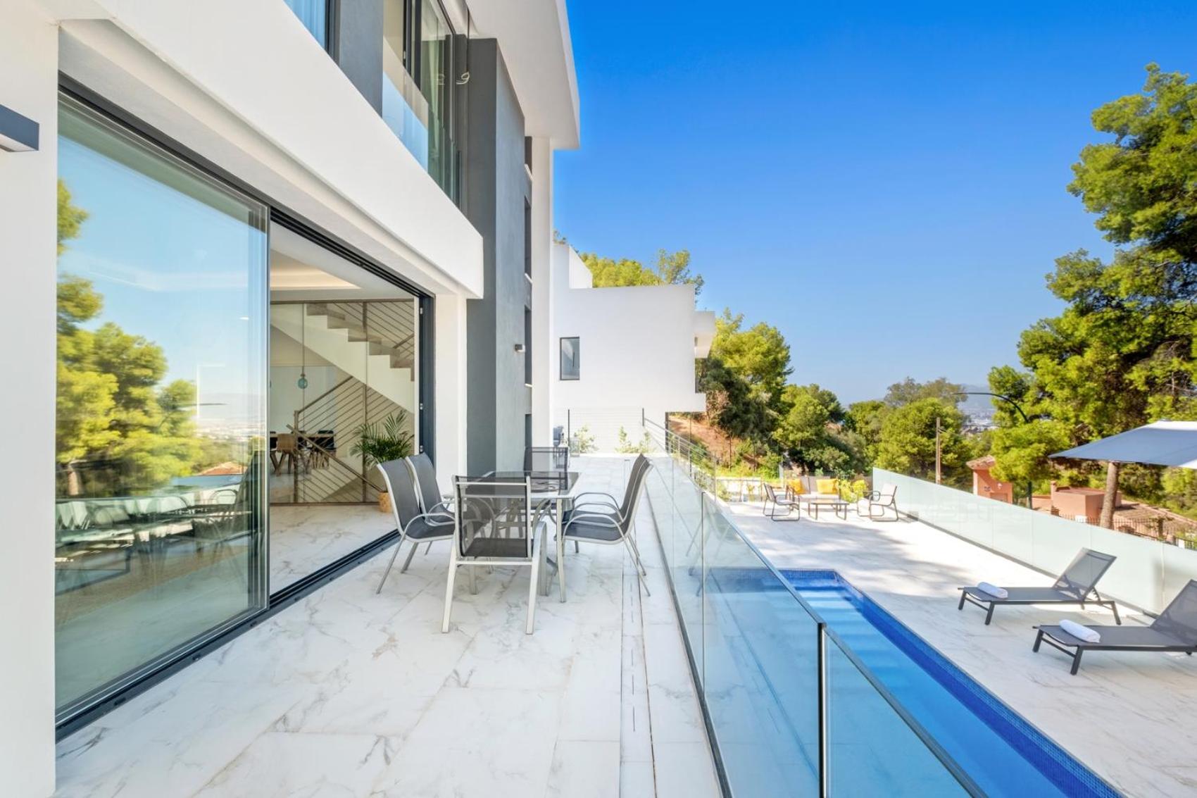Pinares De San Anton, Malaga, With Sea, City And Mountain Views * Málaga